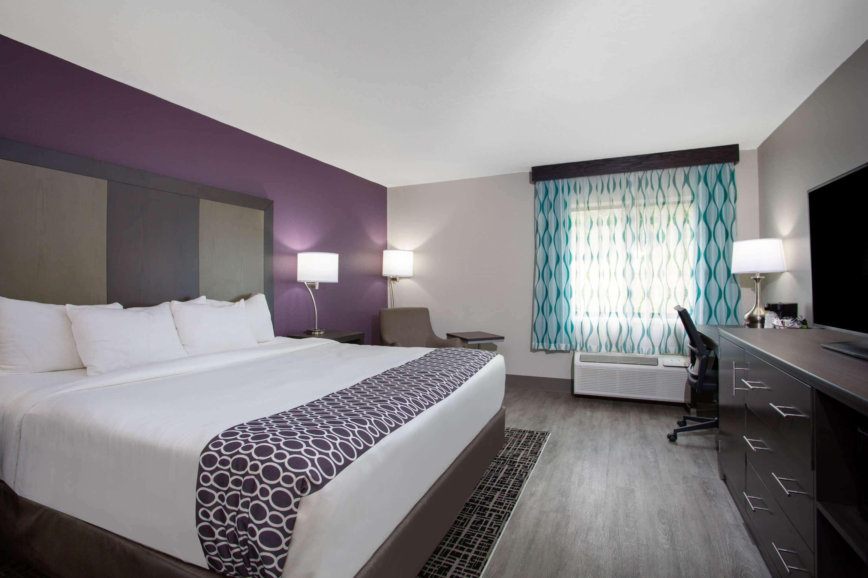 La Quinta By Wyndham Roanoke Hotel