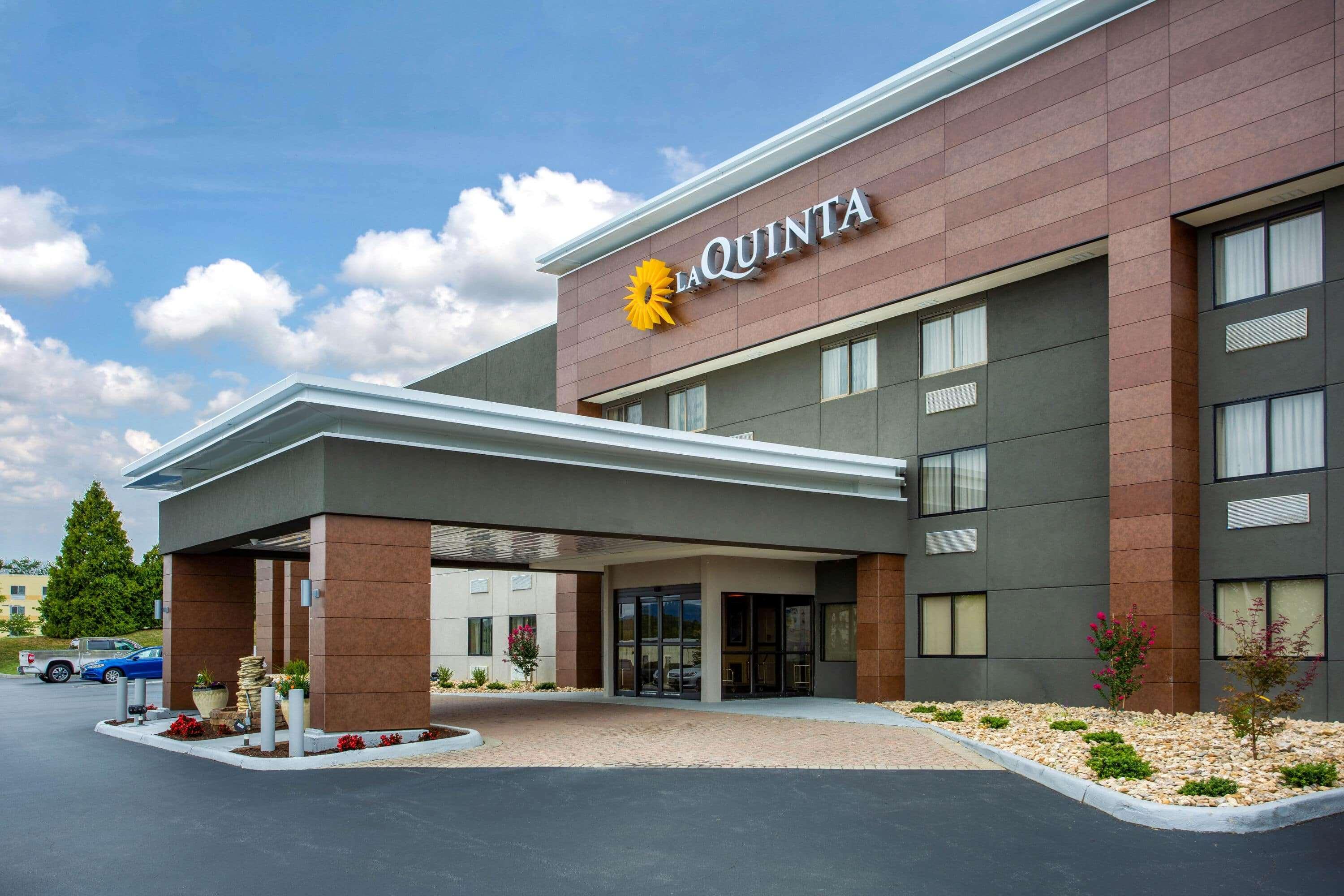La Quinta By Wyndham Roanoke Hotel