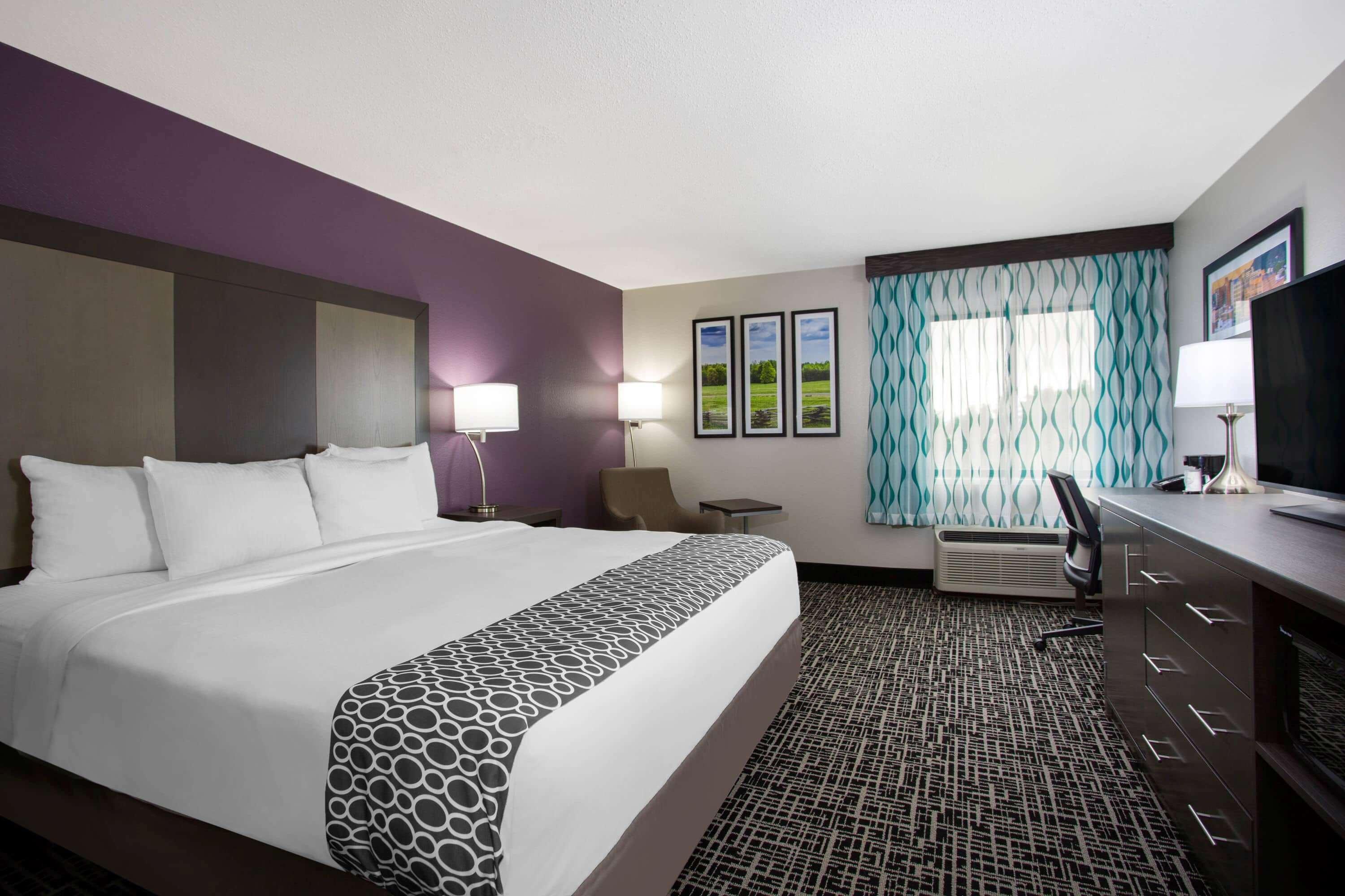 La Quinta By Wyndham Roanoke Hotel